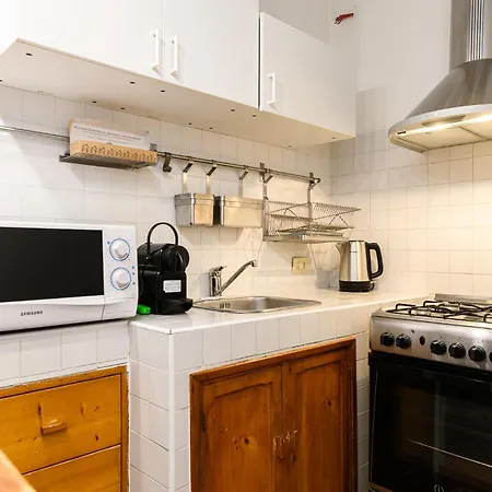 Daire Near Piazza Navona By Ndp Rent