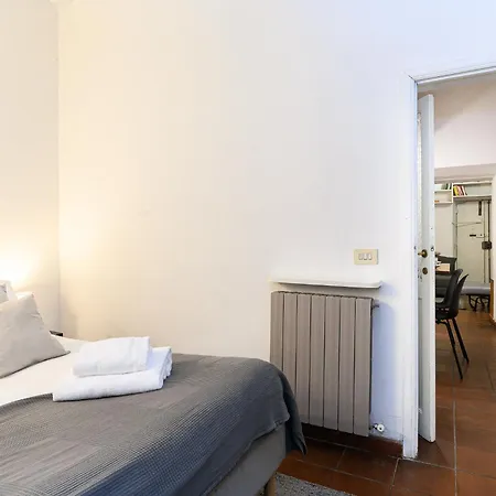 Daire Near Piazza Navona By Ndp Rent